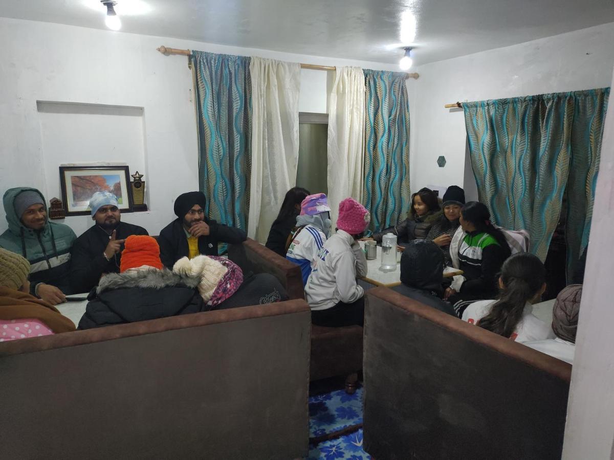 The Gulmarg Gateway Resort Srinagar  Ngoại thất bức ảnh